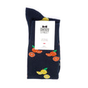 Dandy Street - Calze lunghe da uomo in caldo cotone blu con limoni gialli, arance e foglie verdi - Agrumè Blue