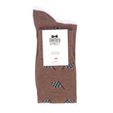Dandy Street - Calze lunghe da uomo in caldo cotone tortora con bandiere a scacchi bianche e nere e cartoncino - Checkmate tortora