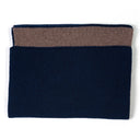 Sciarpa da uomo reversibile blu notte e moka in 100% cashmere – Dandy Street