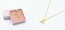 Per San Valentino mostriamo i prodotti del brand Rose Soleil che fa parte del gruppo Dandy Street - Collana con iniziali