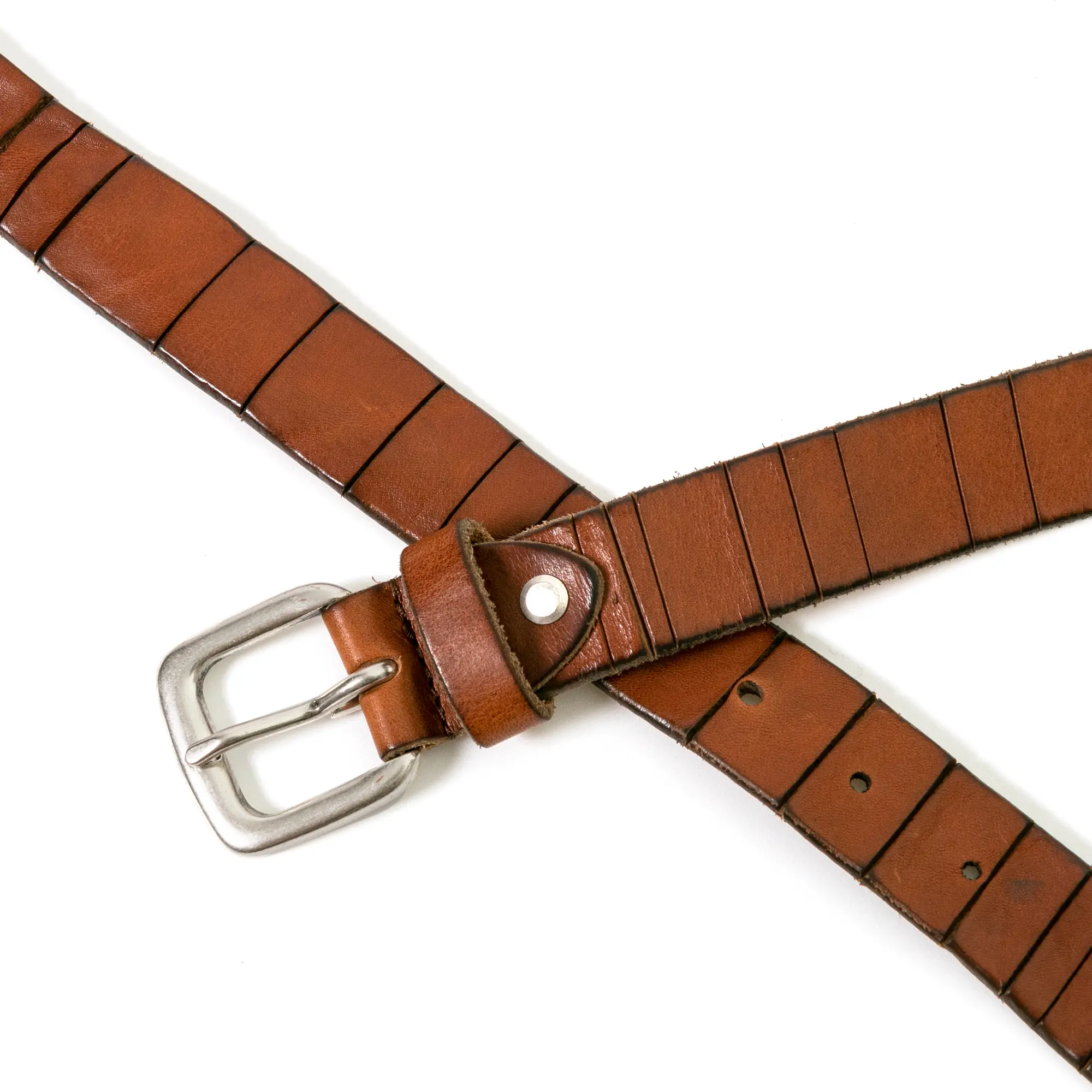 Dandy Street - vendita online - accessori uomo - cintura uomo cuoio - cintura artigianale - cinture pelle - incisioni verticali - Tucs Dandy Street - vendita online - accessori uomo - cintura uomo cuoio - cintura artigianale - cinture pelle - incisioni verticali - Tucs