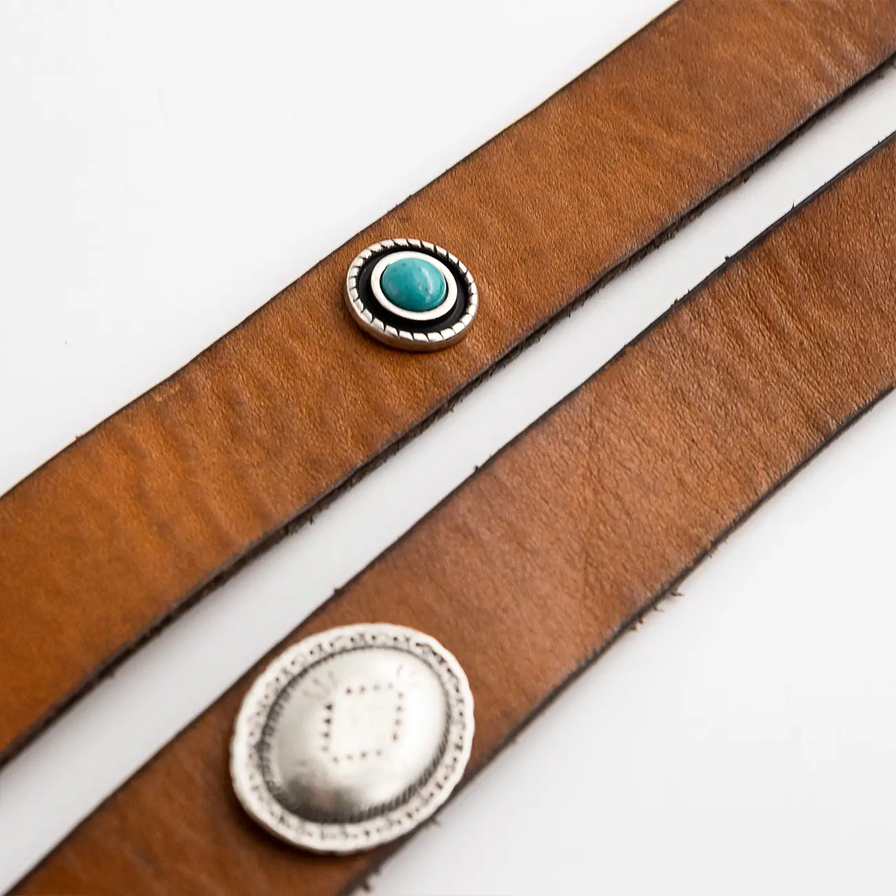 Dandy Street - vendita online - accessori uomo - cintura uomo cuoio - cintura artigianale - cintura pelle - cintura con pietra dura - borchie navajo - West