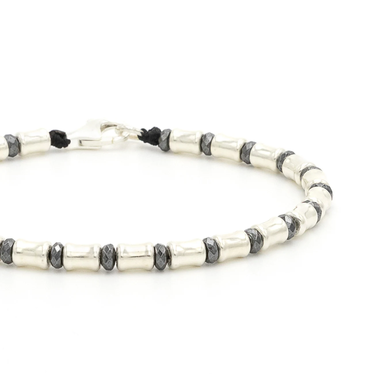 Dandy Street - shop online bracciali uomo di tendenza - bracciale uomo in argento - bracciale chiusura moschettone - pietre semipreziose ematite - Gray Dandy Street - shop online bracciali uomo di tendenza - bracciale uomo in argento - bracciale chiusura moschettone - pietre semipreziose ematite - Gray