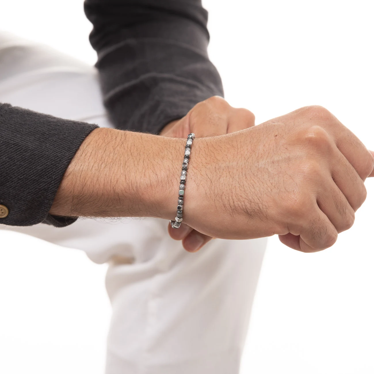 Dandy Street - shop online bracciali uomo di tendenza - bracciale elastico - bracciale uomo realizzato in italia - bracciale pietre naturali ematite - Honeys Dandy Street - shop online bracciali uomo di tendenza - bracciale elastico - bracciale uomo realizzato in italia - bracciale pietre naturali ematite - Honeys