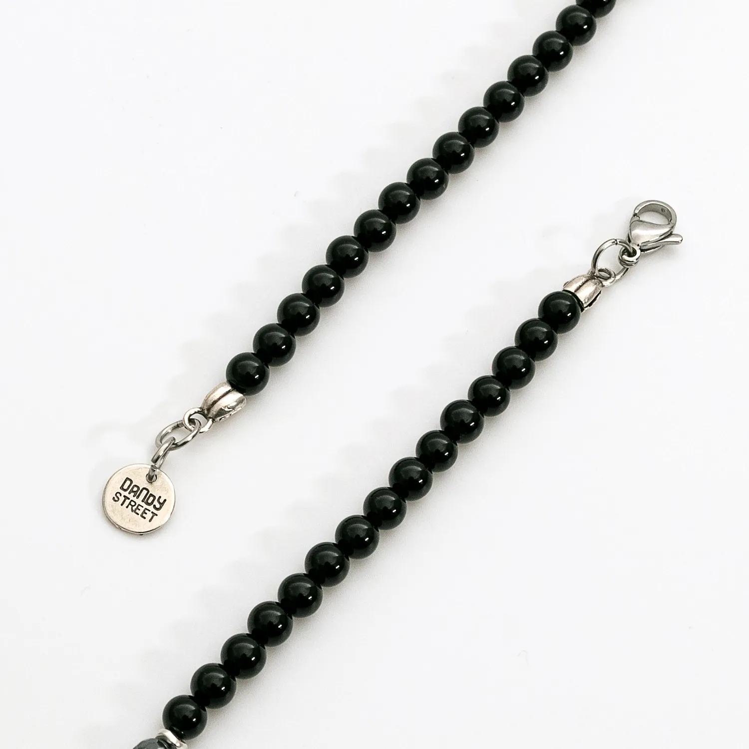 Dandy Street - shop online - collane uomo - collana uomo con ciondolo - pietre naturali onice ematite occhio di tigre - Britos Dandy Street - shop online - collane uomo - collana uomo con ciondolo - pietre naturali onice ematite occhio di tigre - Britos