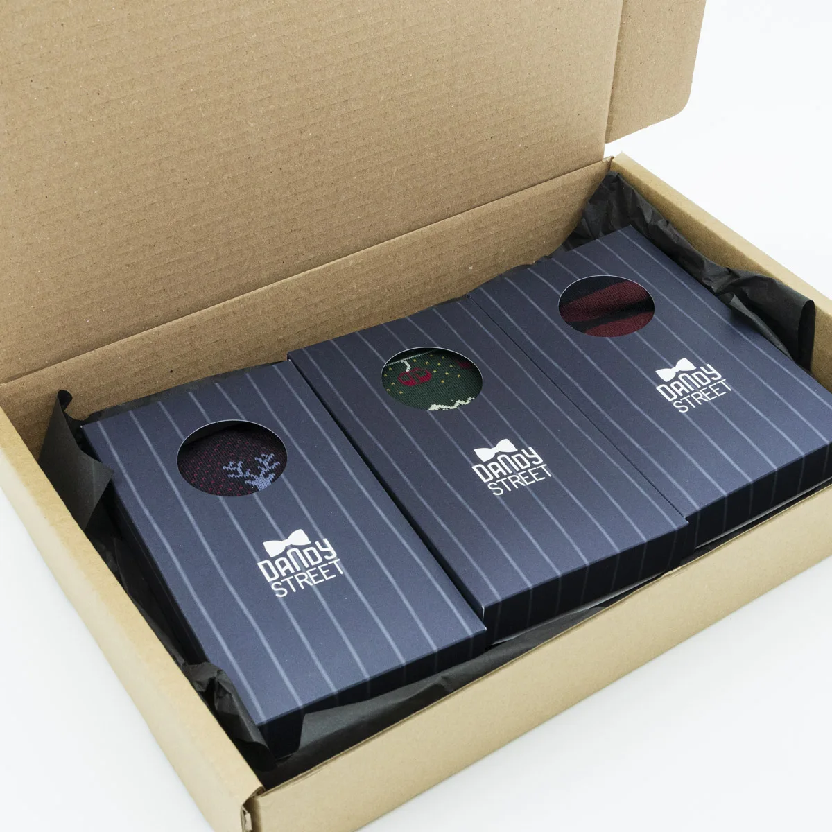 Dandy Street - shop online - accessori uomo - calzini uomo in cotone - calze eleganti - calzini fantasia - set di Natale - box Natalizio - Calze eleganti in cotone per Natale - Socks Box #06 Dandy Street - shop online - accessori uomo - calzini uomo in cotone - calze eleganti - calzini fantasia - set di Natale - box Natalizio - Calze eleganti in cotone per Natale - Socks Box #06