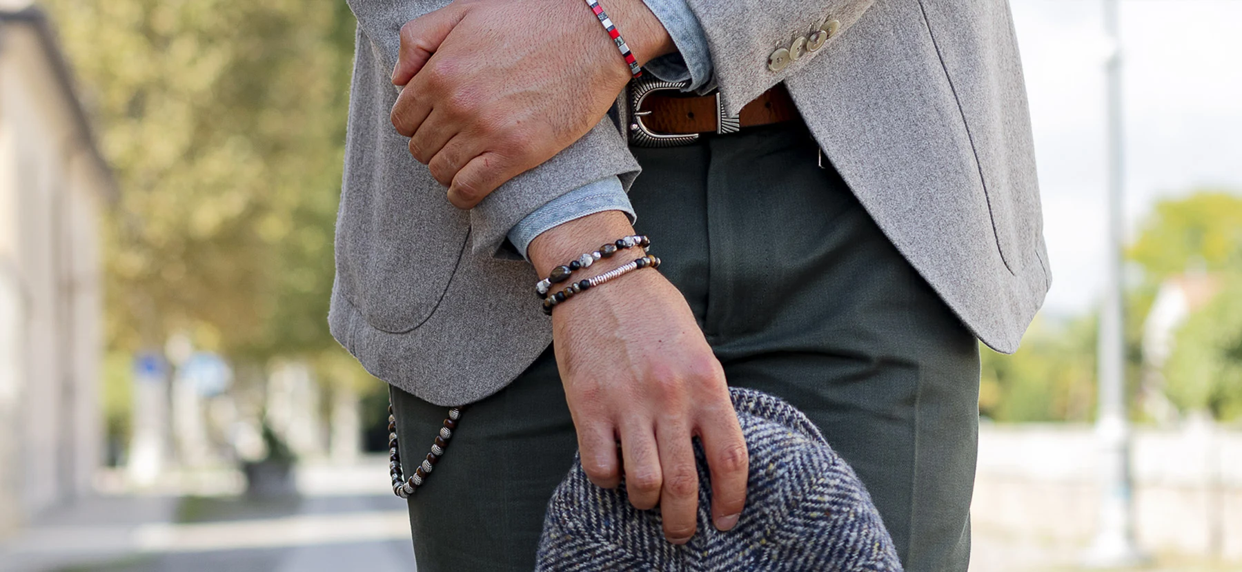 Dandy Street - shop online - accessori uomo - bracciali e collane pietre naturali - bracciali e collane uomo - gioielli uomo in argento - calzini eleganti - calzini cotone - cinture cuoio e pelle - cinture artigianali - catene da pantaloni e jeans