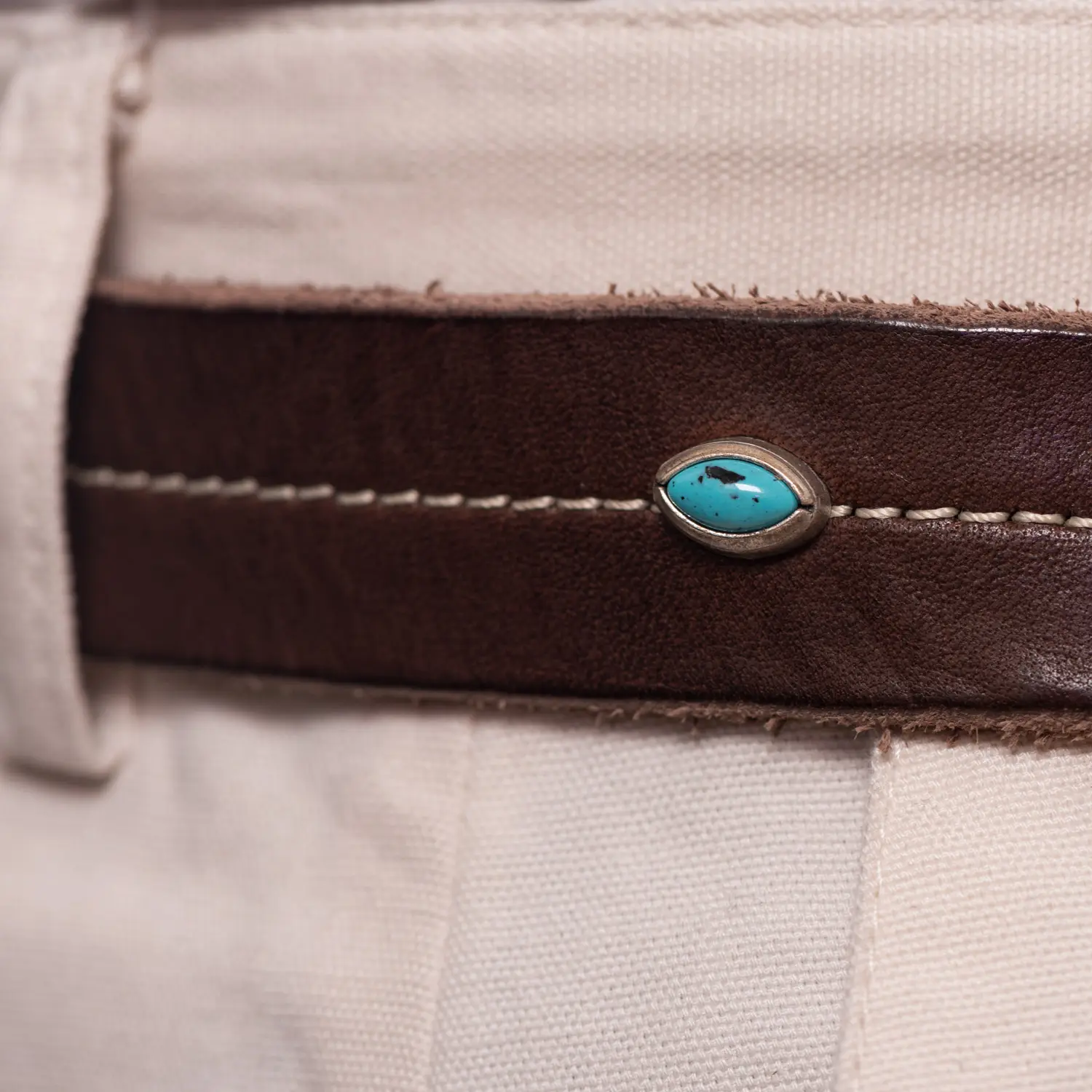 Dandy Street - vendita online - accessori uomo - cintura uomo cuoio - cintura artigianale - cintura pelle - cintura uomo con ricamo e borchie - Hintor Dandy Street - vendita online - accessori uomo - cintura uomo cuoio - cintura artigianale - cintura pelle - cintura uomo con ricamo e borchie - Hintor