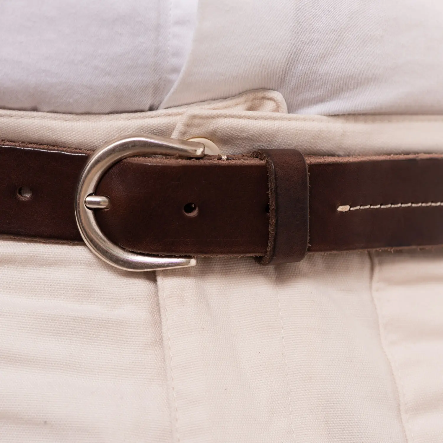 Dandy Street - vendita online - accessori uomo - cintura uomo cuoio - cintura artigianale - cintura pelle - cintura uomo con ricamo e borchie - Hintor Dandy Street - vendita online - accessori uomo - cintura uomo cuoio - cintura artigianale - cintura pelle - cintura uomo con ricamo e borchie - Hintor