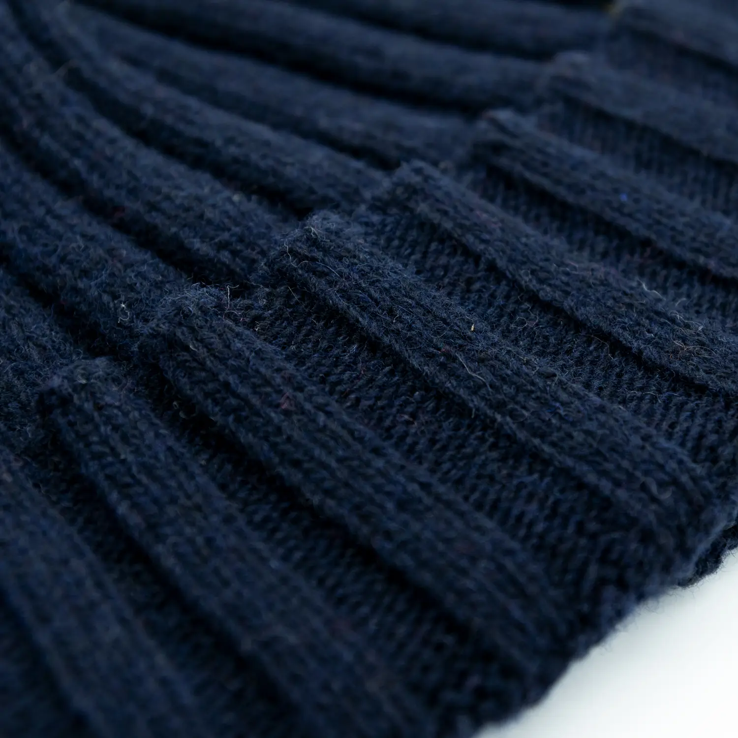 Dandy Street - shop online - accessori uomo di tendenza made in italy - cuffia uomo invernale - cuffia da uomo in lana colorata Dandy Street - shop online - accessori uomo di tendenza made in italy - cuffia uomo invernale - cuffia da uomo in lana colorata