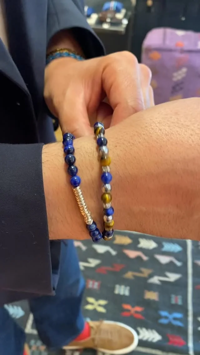 Un abbinamento top 🤩
Due bracciali che insieme spaccano 🤎💙

#dandystreetstyle #dandystreet #madeinitaly #handmade #handmadejewelry #jewelry #jewels #bracelet #italia