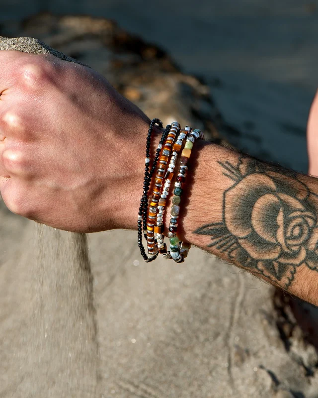 Dandy in summer☀️

#dandystreetstyle #dandystreet #madeinitaly #handmade #handmadejewelry #jewelry #jewels #bracelet