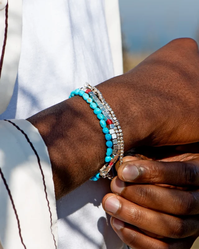 🩵❤️🤍

#dandystreetstyle #dandystreet #madeinitaly #handmade #handmadejewelry #jewelry #jewels #bracelet #summerlovin #italianstyle