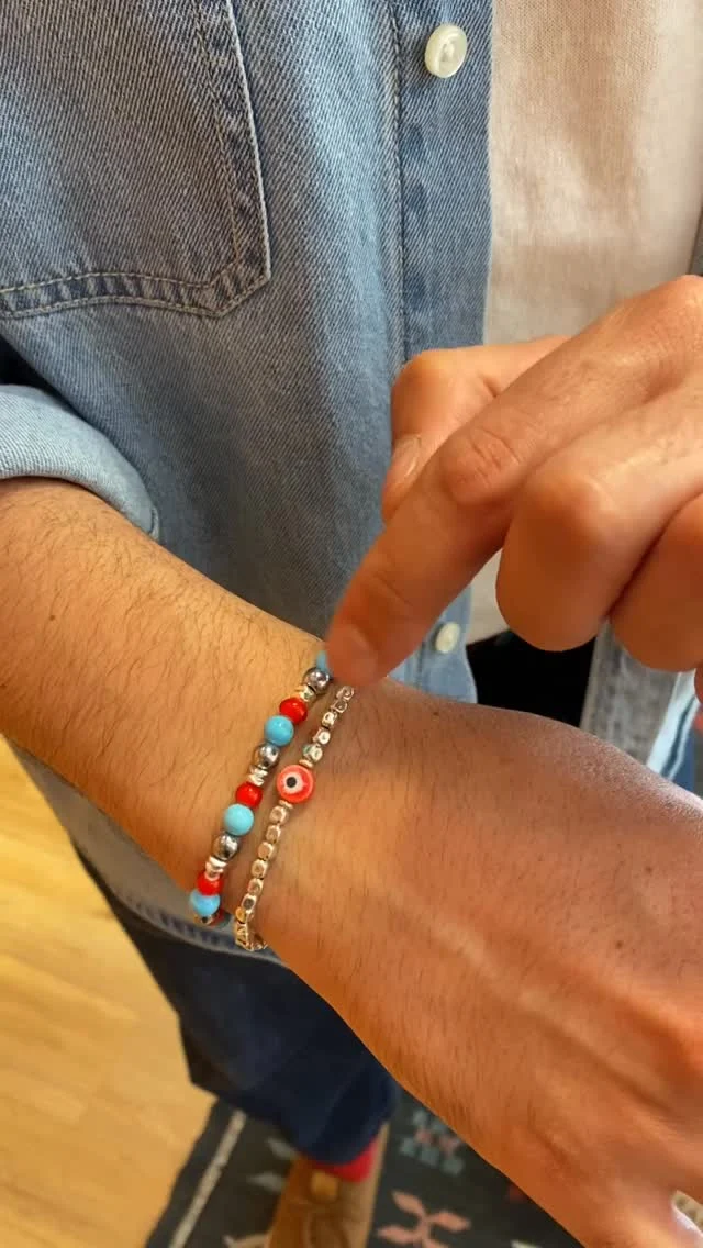 L’abbinata che non ti aspetteresti! ❤️💙
Solo per i più audaci!

#dandystreetstyle #dandystreet #madeinitaly #handmade #handmadejewelry #jewelry #jewels #bracelet #italy