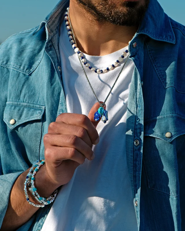La bellezza di dandy 🩵

#dandystreetstyle #dandystreet #madeinitaly #handmade #handmadejewelry #jewelry #jewels #bracelet #nacklace