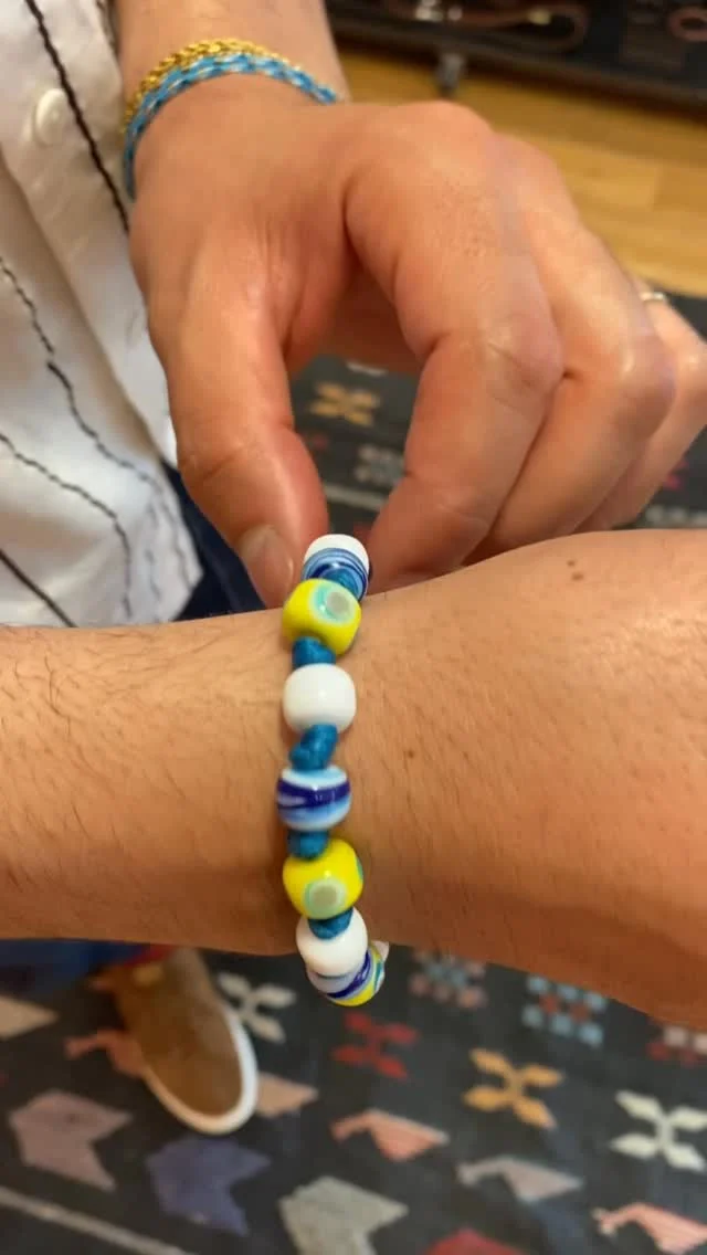 Più belli di Ciari non ce ne sono! 💙🤍💛

#dandystreetstyle #dandystreet #madeinitaly #handmade #handmadejewelry #jewelry #jewels #bracelet #venice