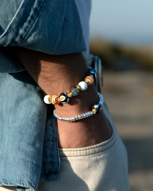 La classe non è acqua ragazzi 💦

#dandystreetstyle #dandystreet #madeinitaly #handmade #handmadejewelry #jewelry #jewels #bracelet #summer #venice